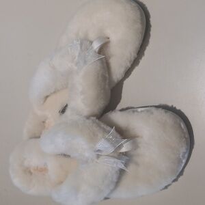UGG Sheep fur Slippers Size 8, Fluff Flip Flop II Soft